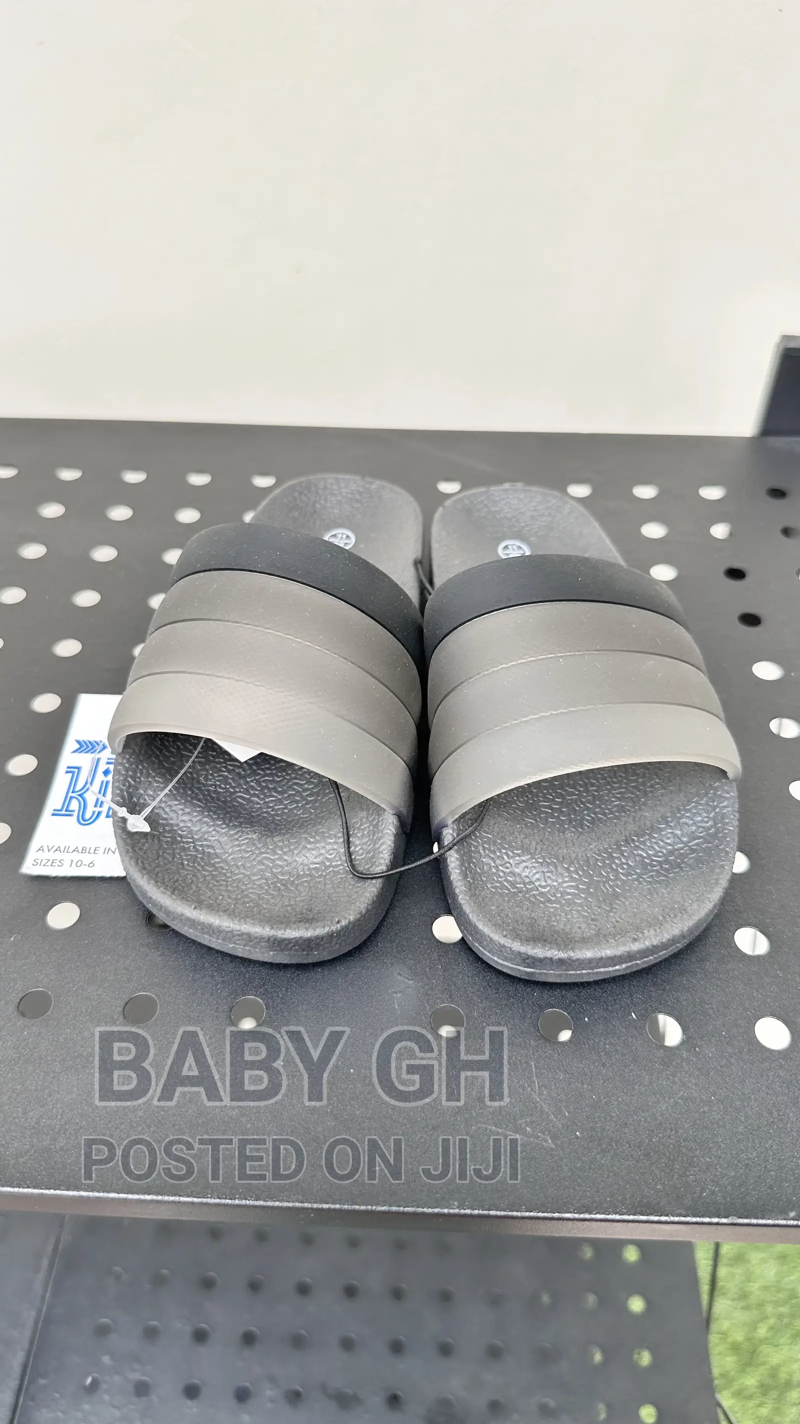 Boys Black Sliders