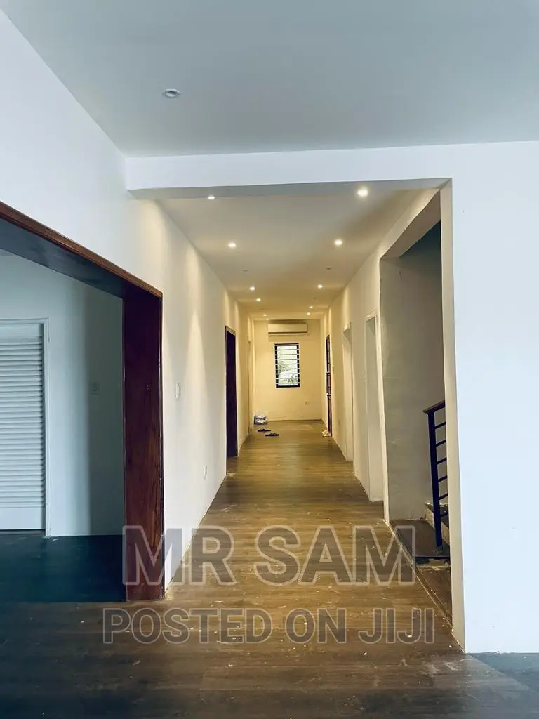 5bdrm Mansion in Sam Properties, Bortiano for sale