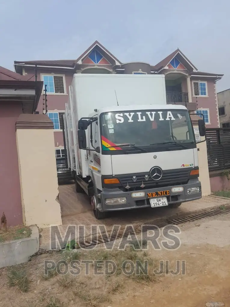 Benz Box Cargo Truck for Rent in Accra