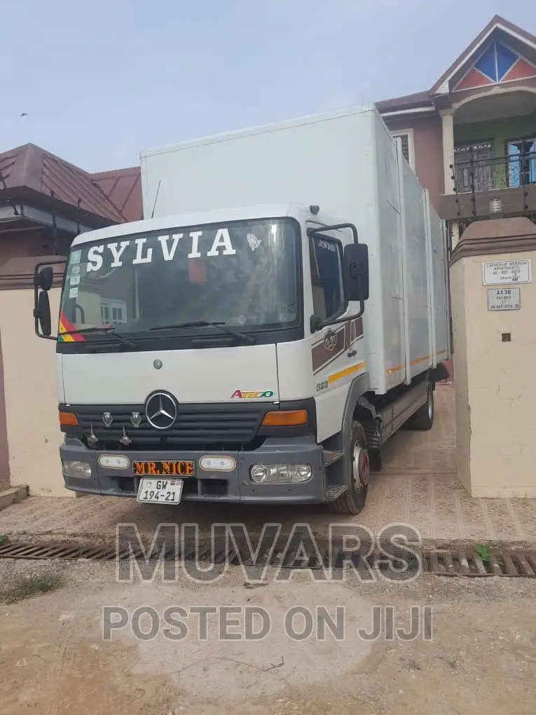 Benz Box Cargo Truck for Rent in Accra