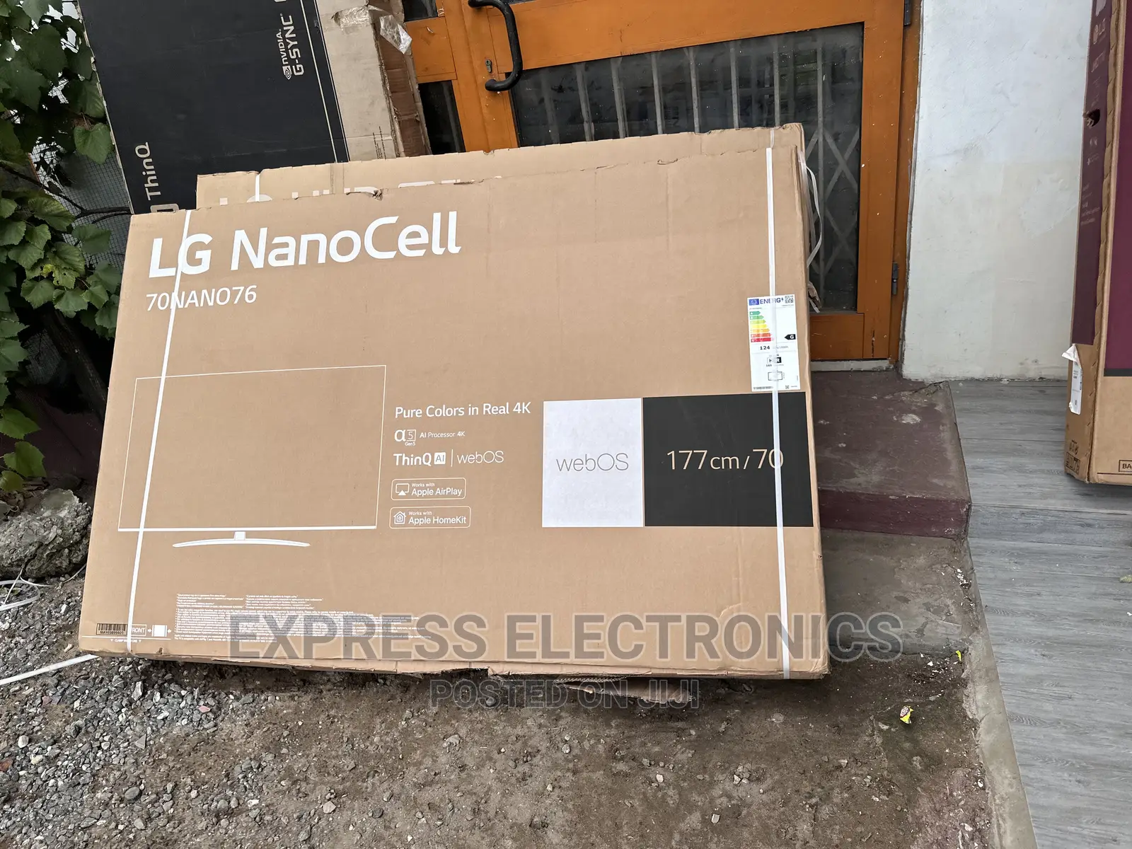 The Big Screen  70”Nano81 UHD Smart Glossy Nanocell