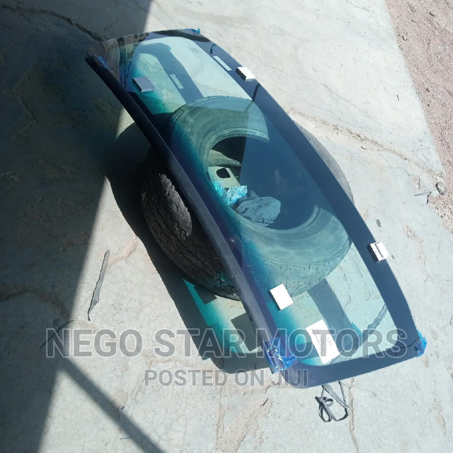 Hammer H3 Front Windscreen