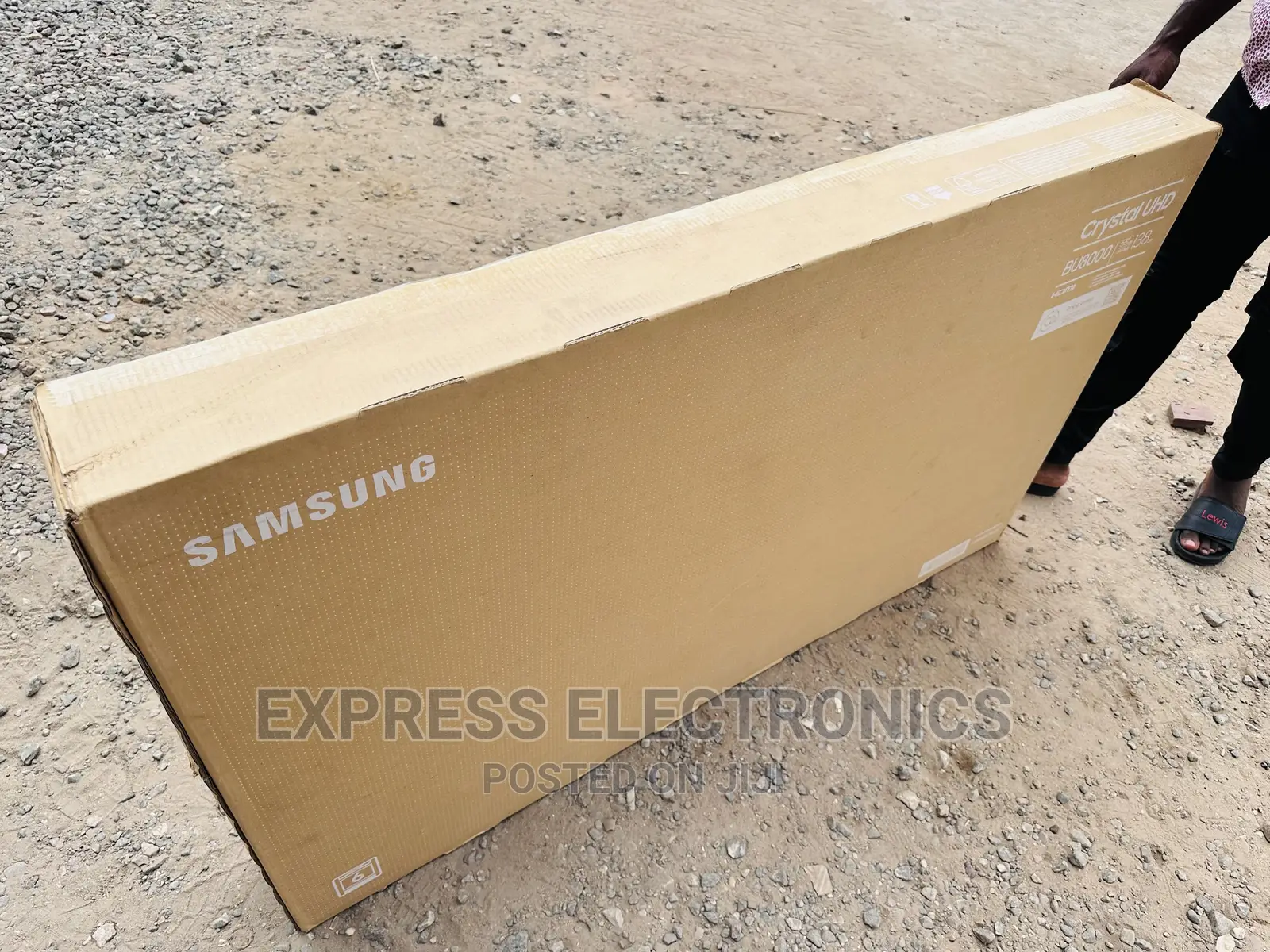 Your Getaway 55 at Bu8000 Uhd Smart Samsung Tv