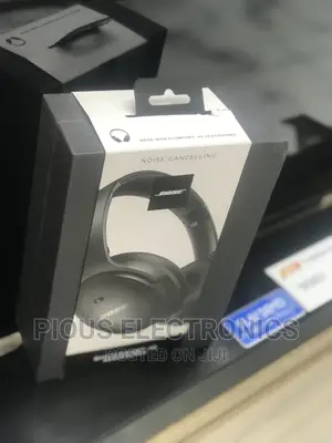 Photo - Original Bose Quiet Comfort 45 Headphone Bluetooth Wireless