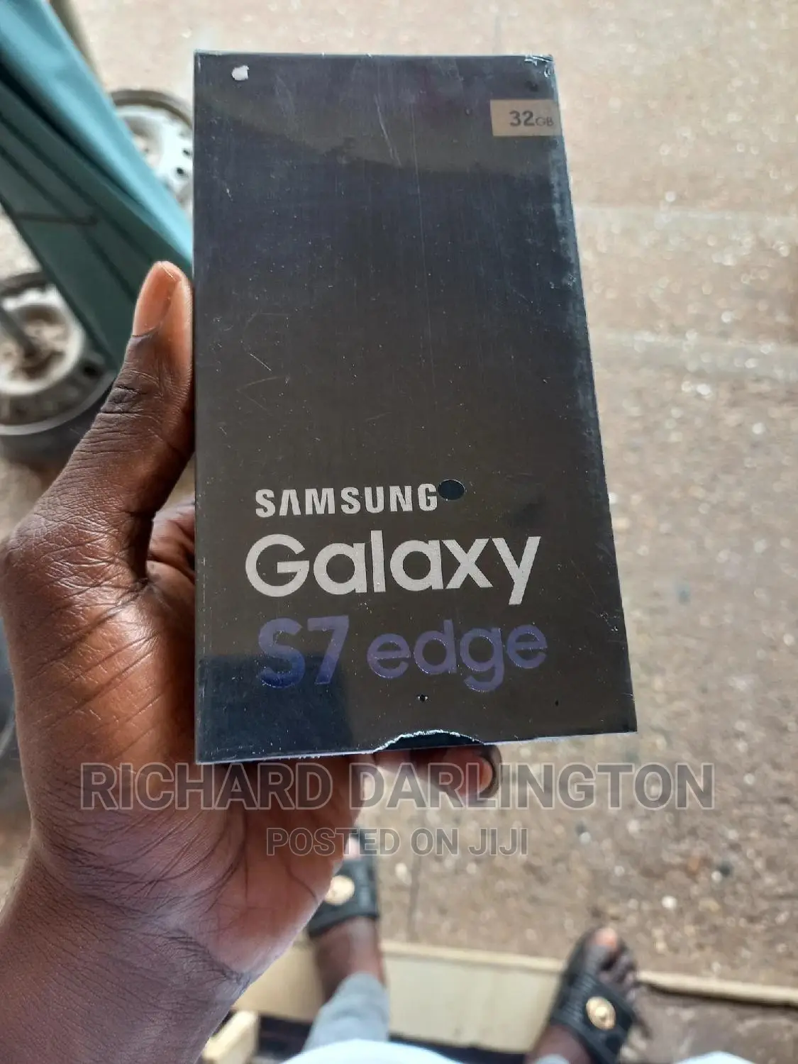 New Samsung Galaxy S7 edge 32 GB Black