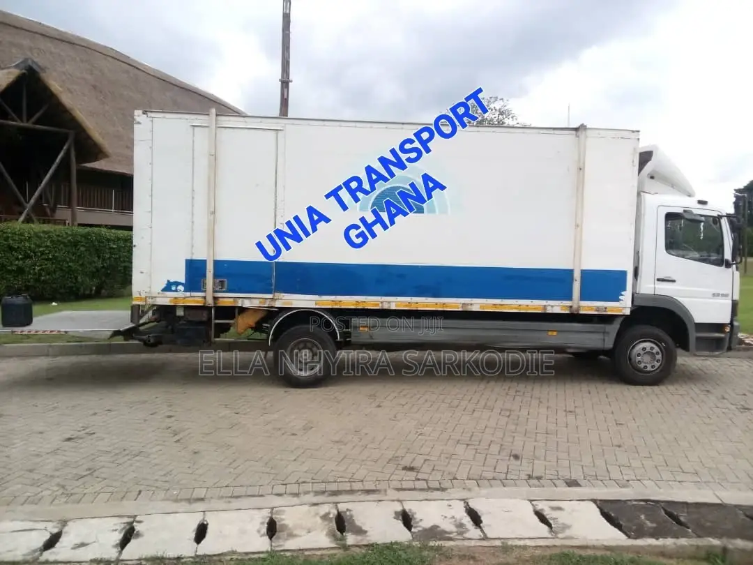 Container Benz Car for Hiring