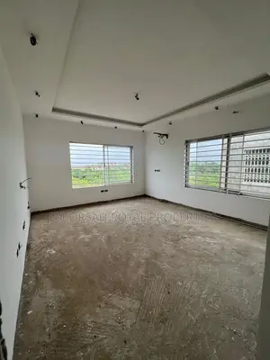 5bdrm House in East Legon Hills, School Junction for sale