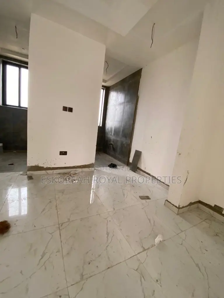 4bdrm House in School Junction for sale
