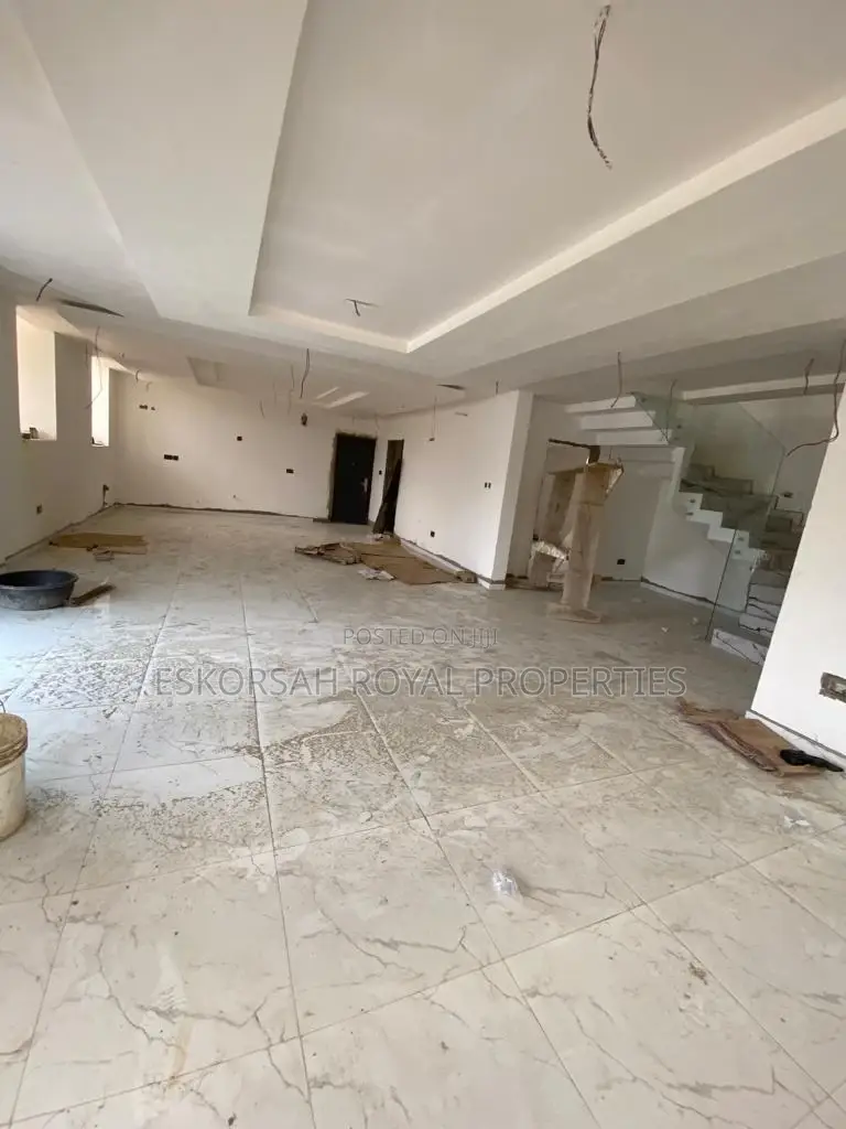 4bdrm House in School Junction for sale