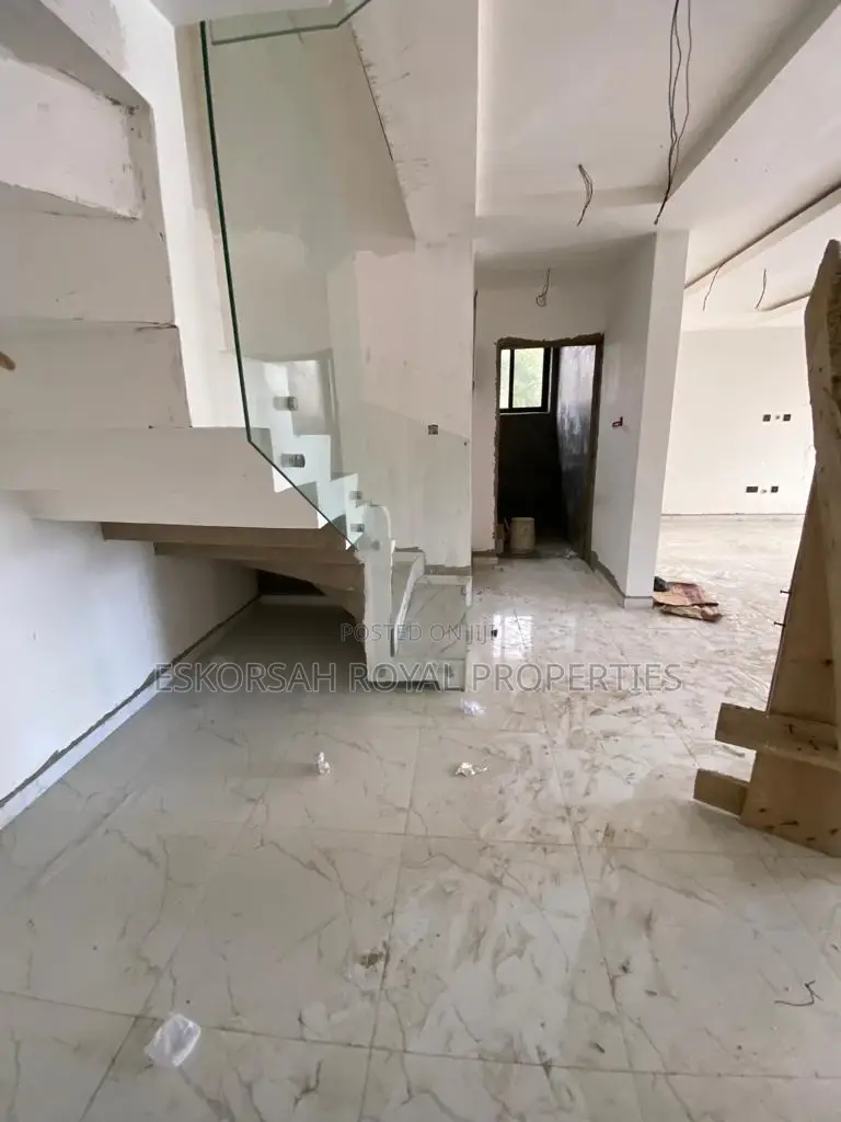 4bdrm House in School Junction for sale