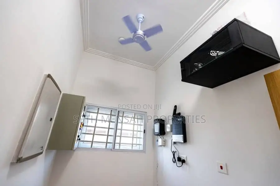 3bdrm House in Skm, Adjiriganor for sale