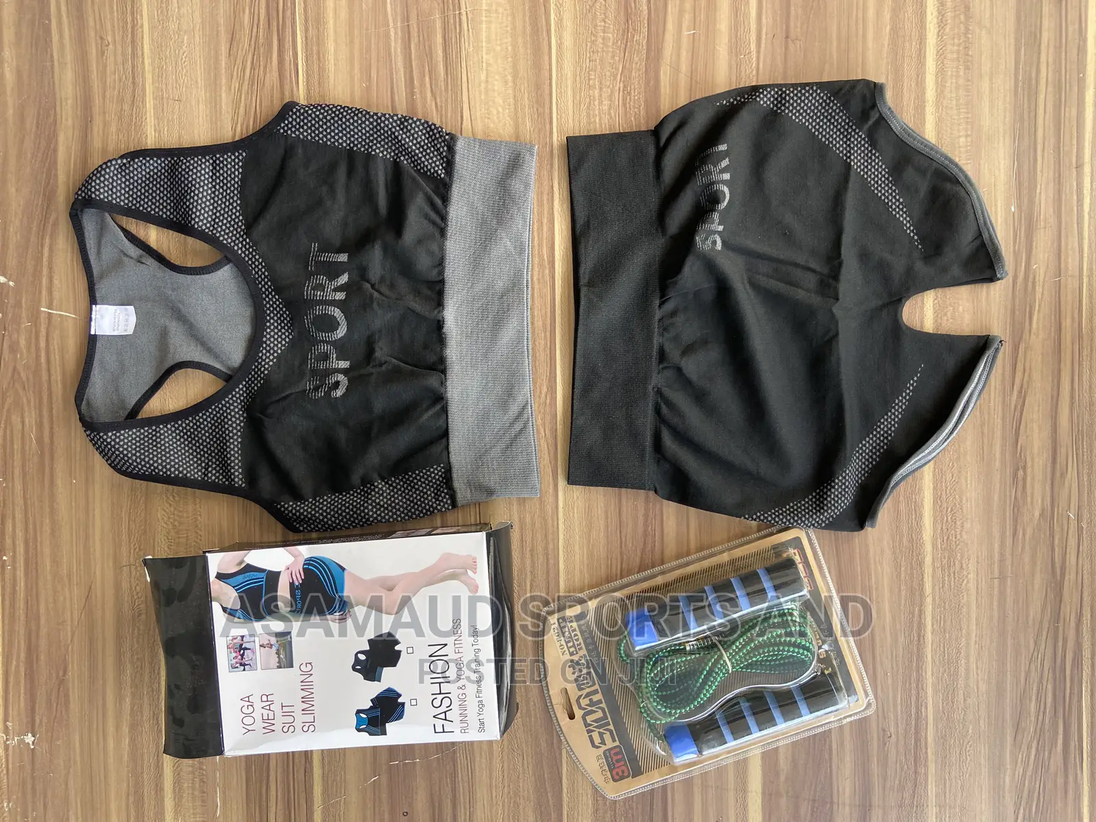 Set of Ladies Gym Wear at Cool Price