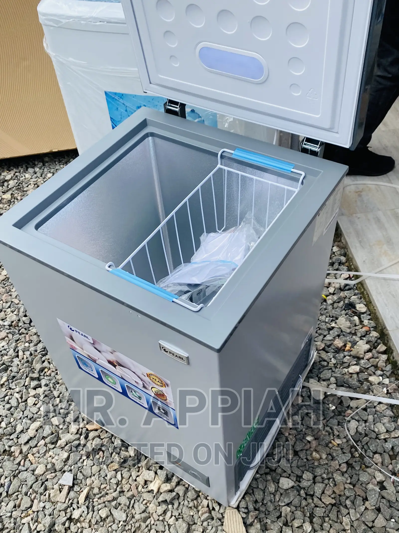 Purchase Original Pearl PCF-127 Single Door Freezer