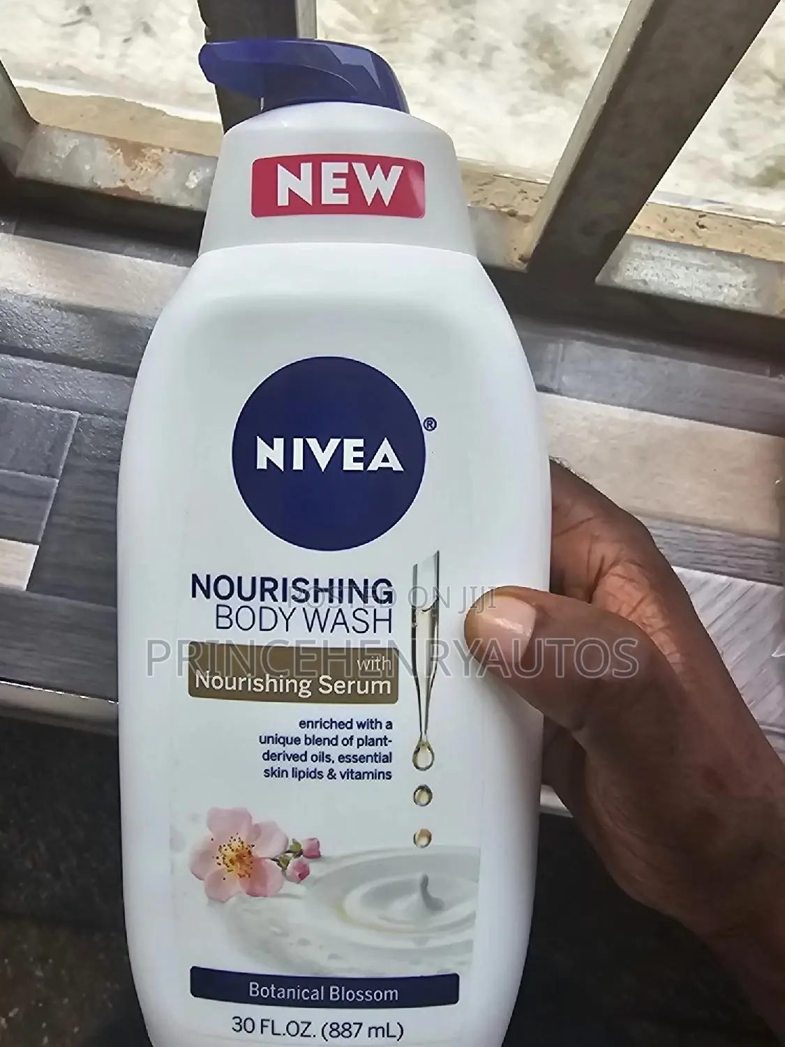 Nivea Nourishing Botanical Body Wash 30 Fl Oz Pump Bottlre