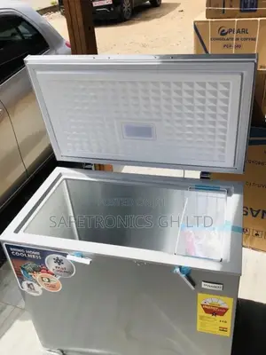  Glass Nasco Lid Chestfreezer Singledoor 200liters Electric
