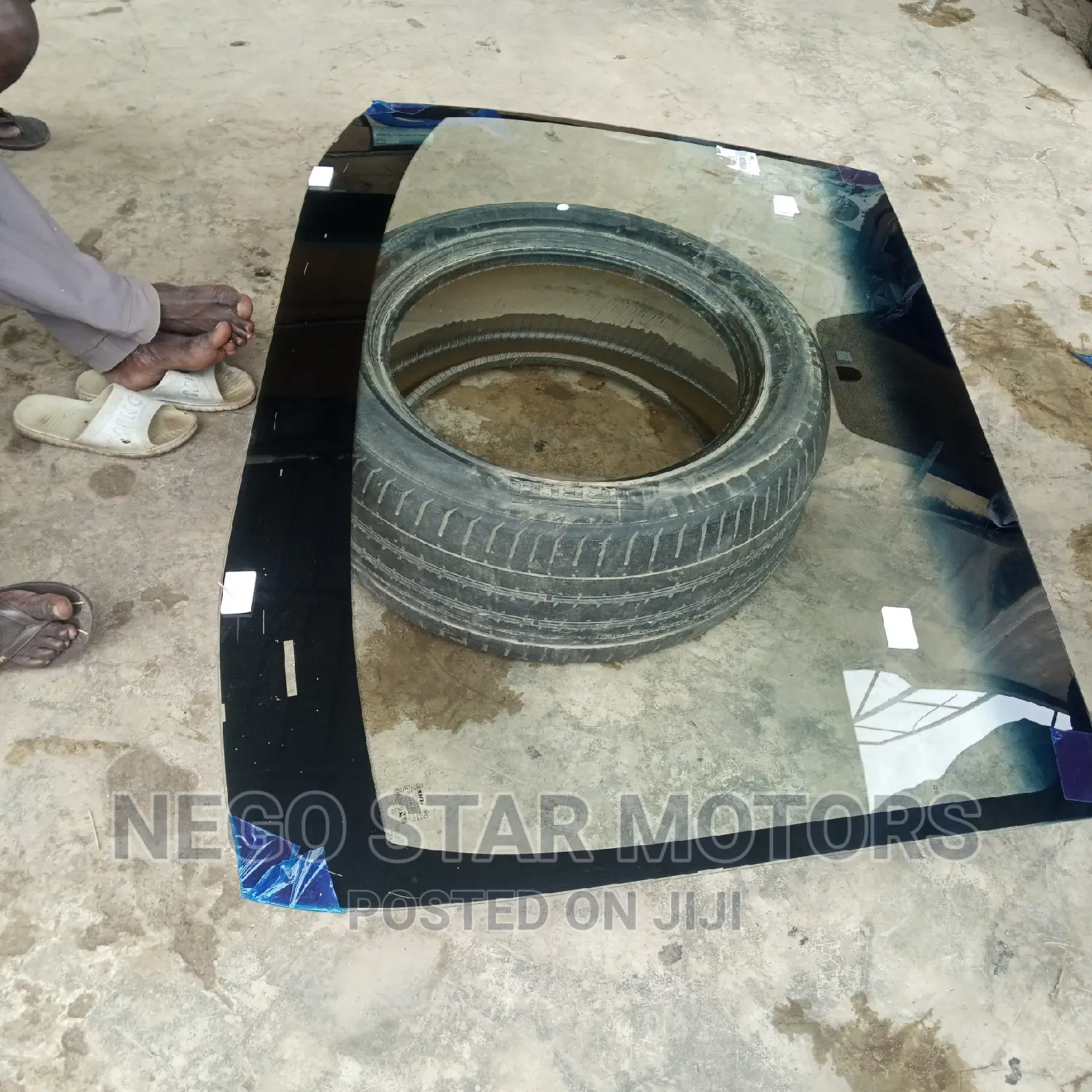 Hyundai Santa Fe 2014 Front Windscreen