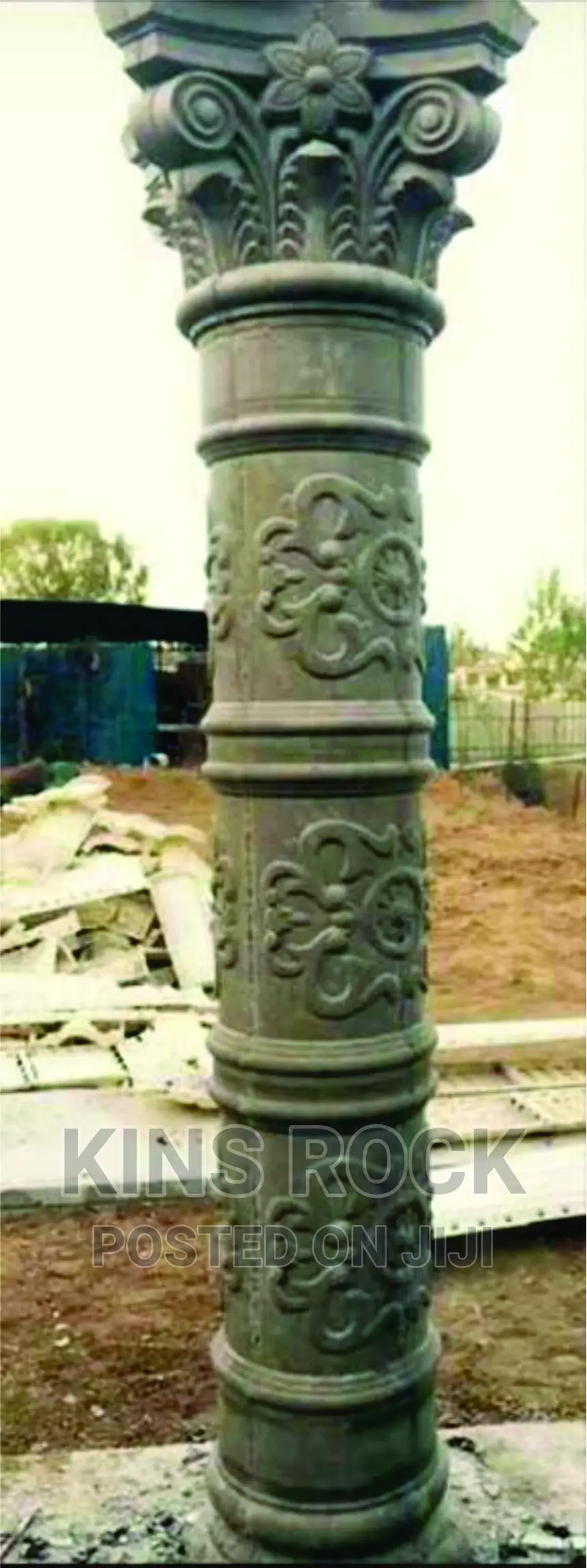 Plastic Column And Mold