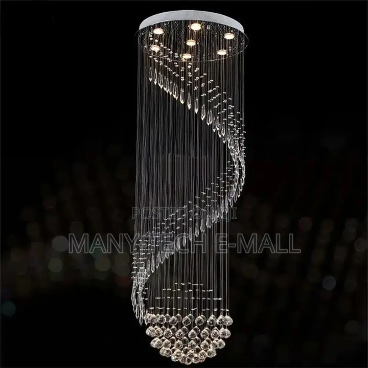 Giant Luxurious Chandelier