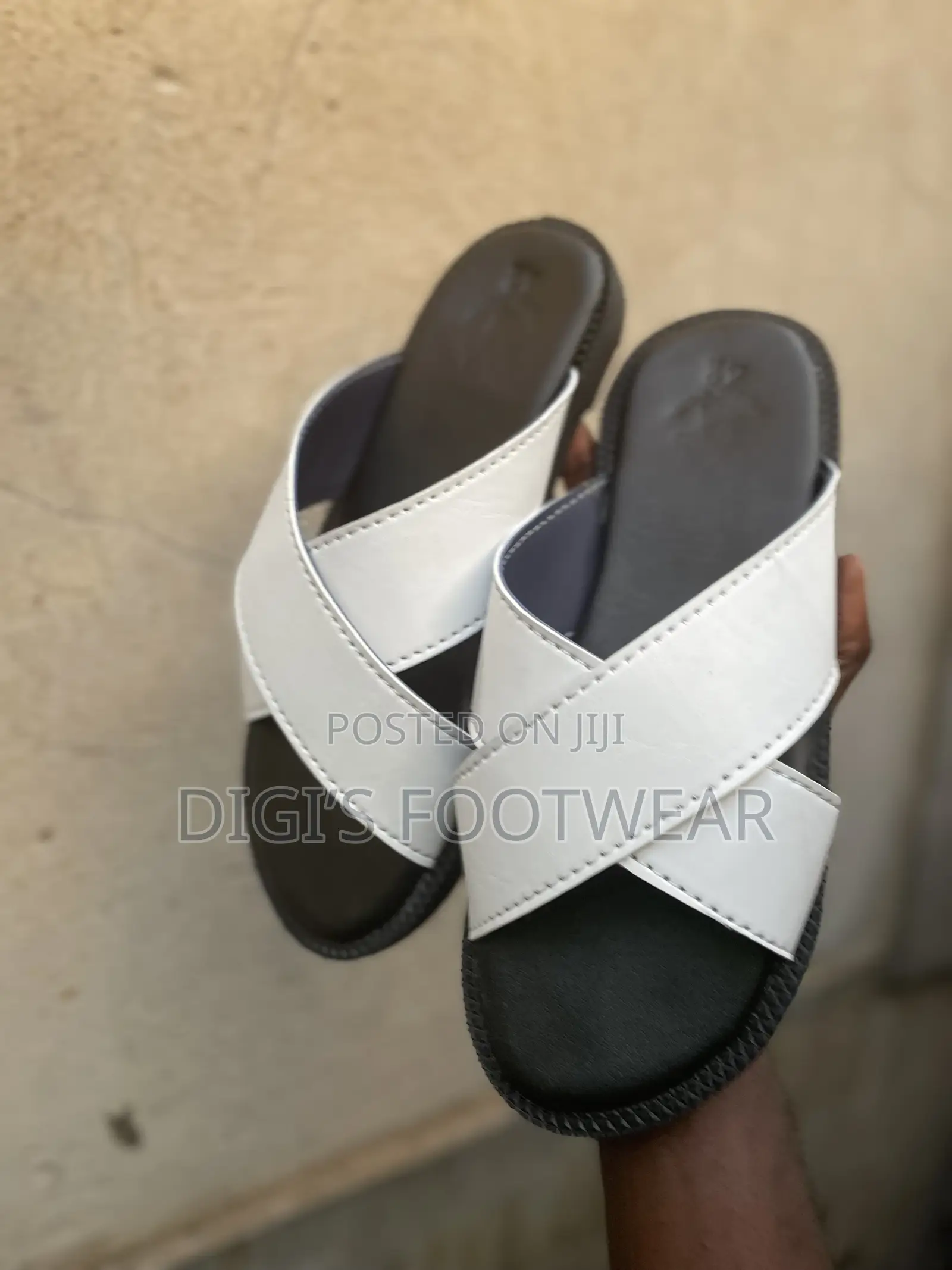 White Crossed Leather Slippers With Black Inner
