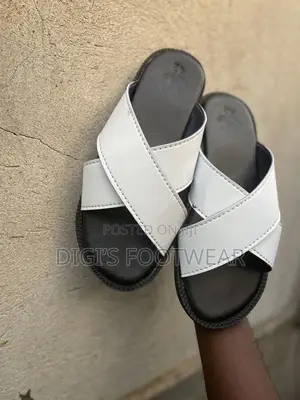 White Crossed Leather Slippers With Black Inner