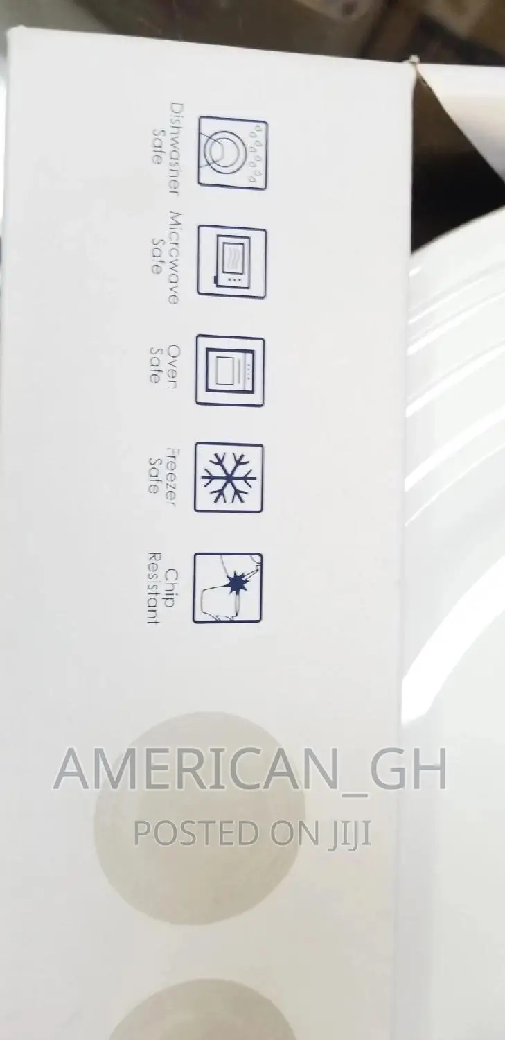 MIKASA Cereal Bowls and Dinner Plates(Set of 4)