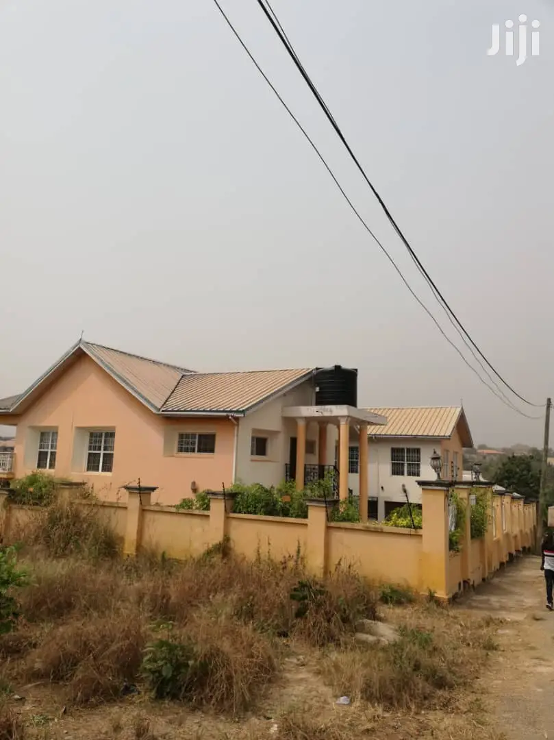 Five Bed Room House at Poku-Kurom for Sale