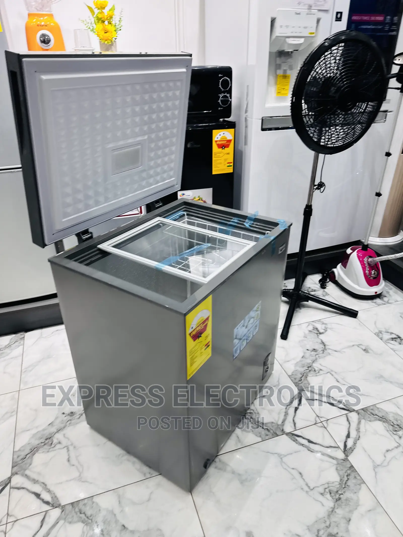 Eco Friendly Grey Chest Pearl Freezer 100L