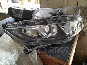Honda Civic 2017 Headlight Available