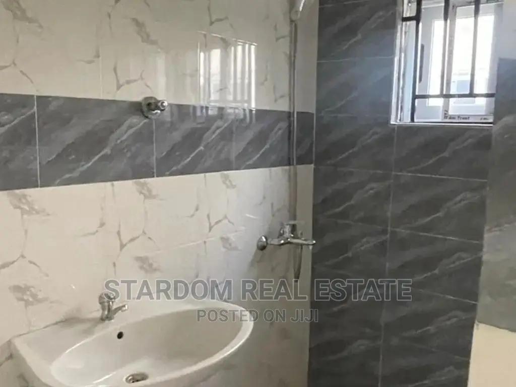 3bdrm Duplex in Spintex Road for rent