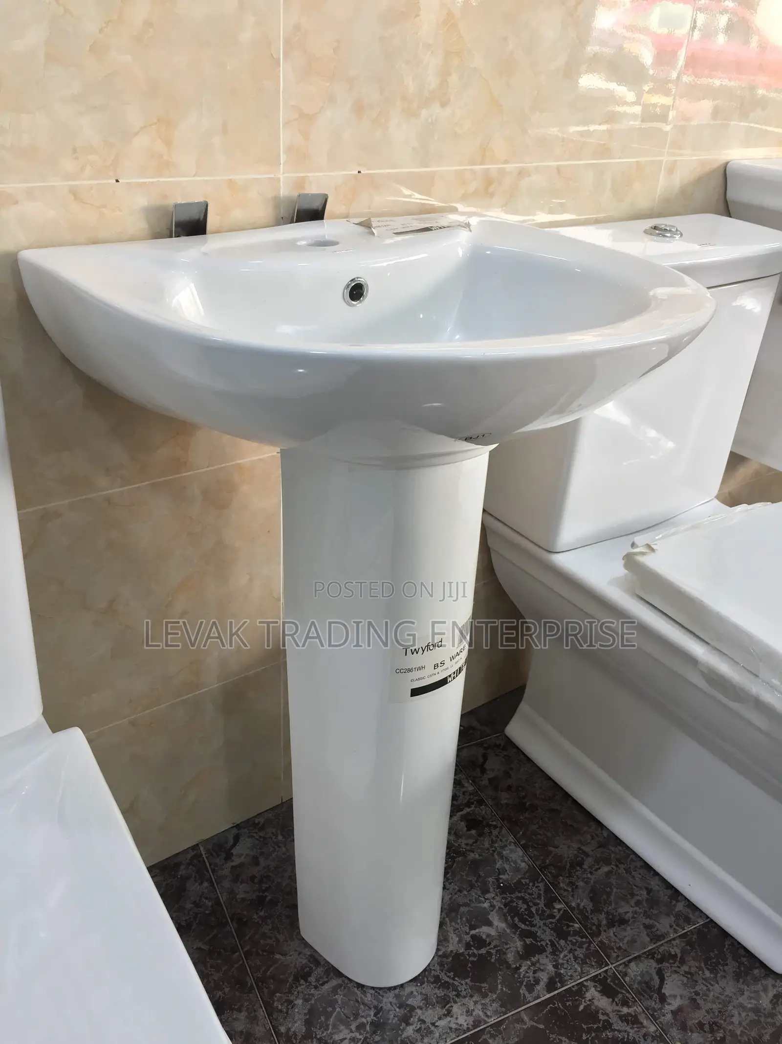 Ceramic Basin _ Pedestal Basin, Twyford Basin