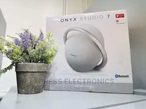 Grab Your Favorite  Onyx 7 Bluetooth Speaker