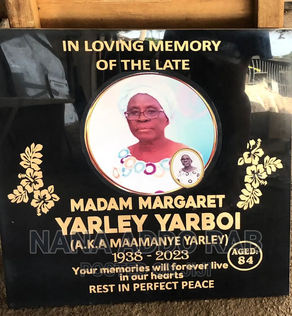 Tombstone Picture Work High Quality With Black Tiles