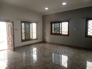 2bdrm Apartment in Dorn Nicky, New Town for rent