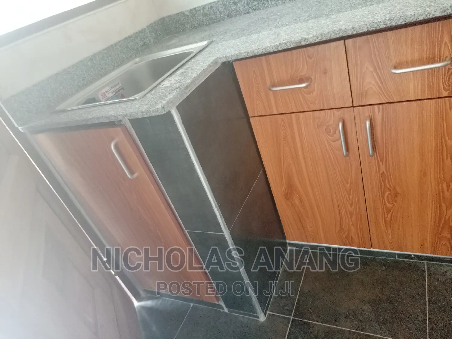2bdrm Apartment in Don Nicky Properties, New Town for rent