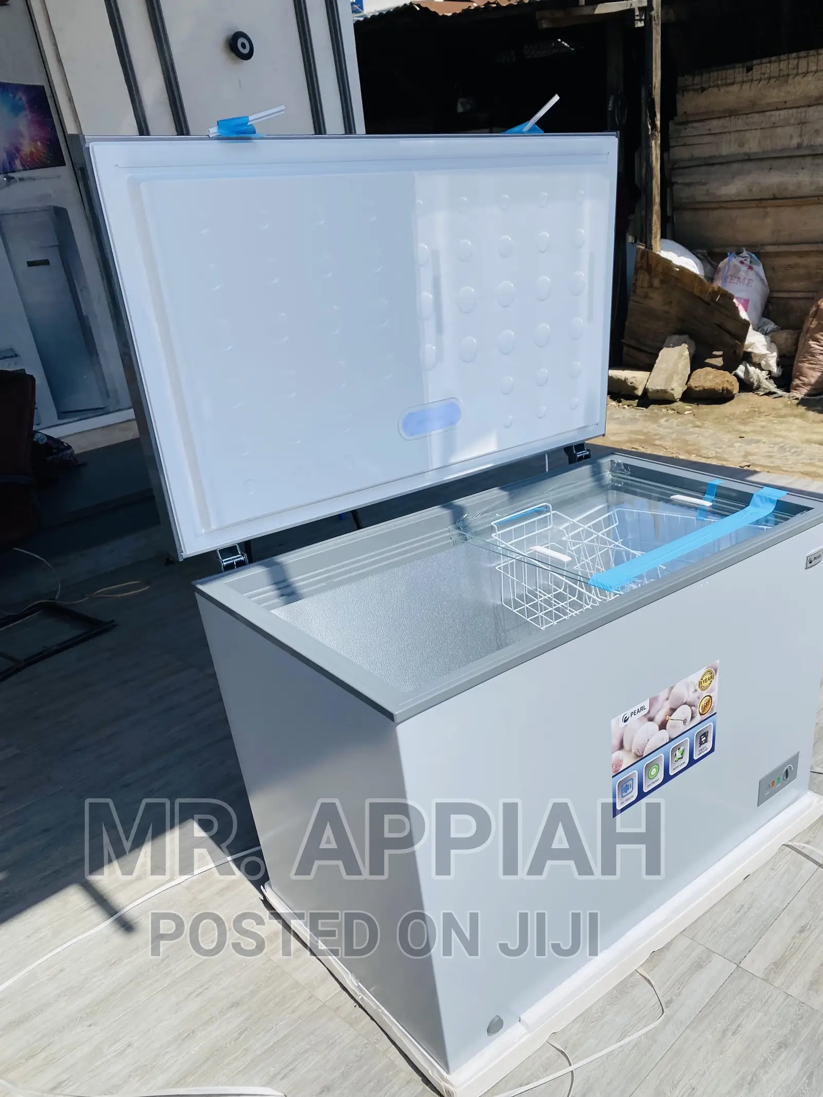 Shop High Quality Pearl Single Door Chest Freezer(PCF-380).