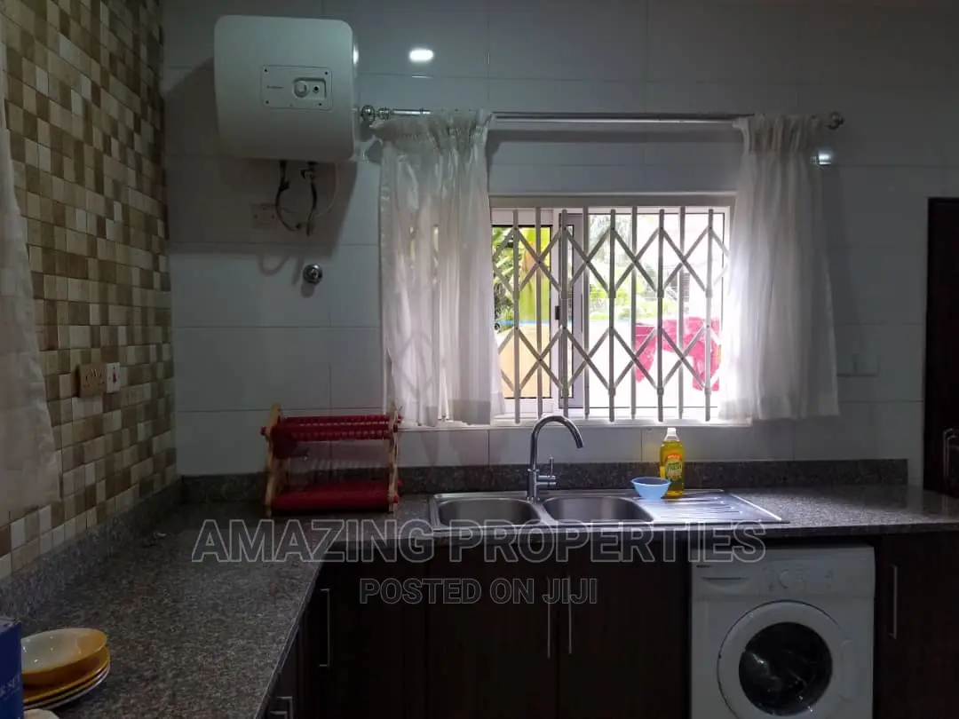 5bdrm House in Cantonments for rent