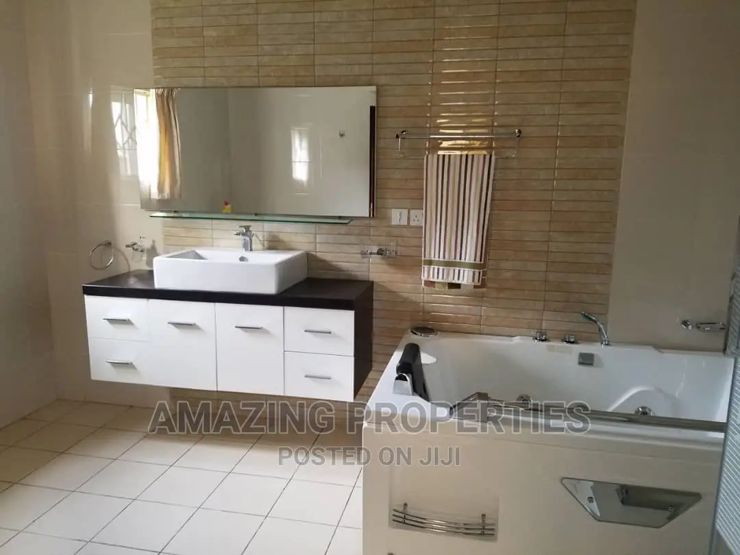 5bdrm House in Cantonments for rent