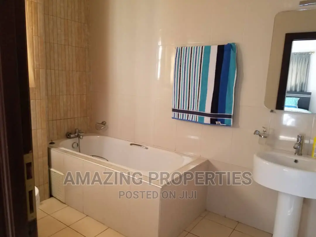 5bdrm House in Cantonments for rent