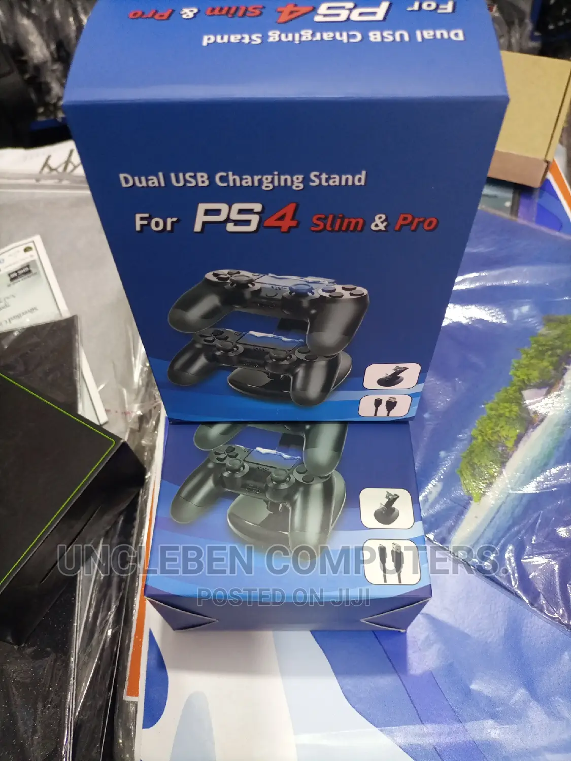 PS4 Controllers Charger Stand