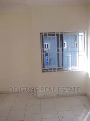 3bdrm House in De-Icons Real Estate, Awutu Senya East Municipal