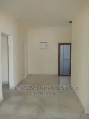 3bdrm House in De-Icons Real Estate, Awutu Senya East Municipal