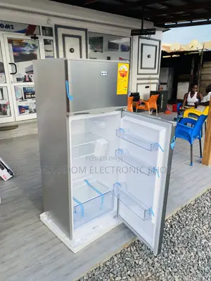 Extremely Chilling Pearl PF-250 Top Freezer Fridge(205ltr) 