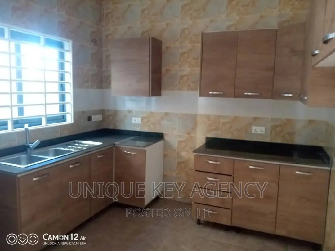 3bdrm House in Unique Agency, Spintex for sale