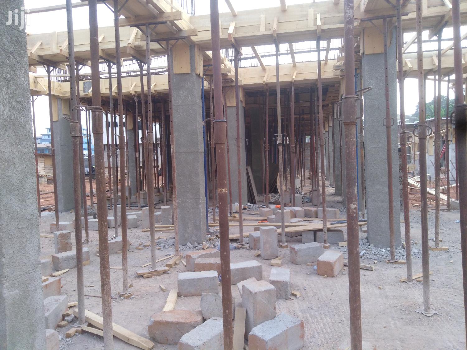 Props/Yellowboards/Pillars/Scaffolds/Formwork/Gutter/