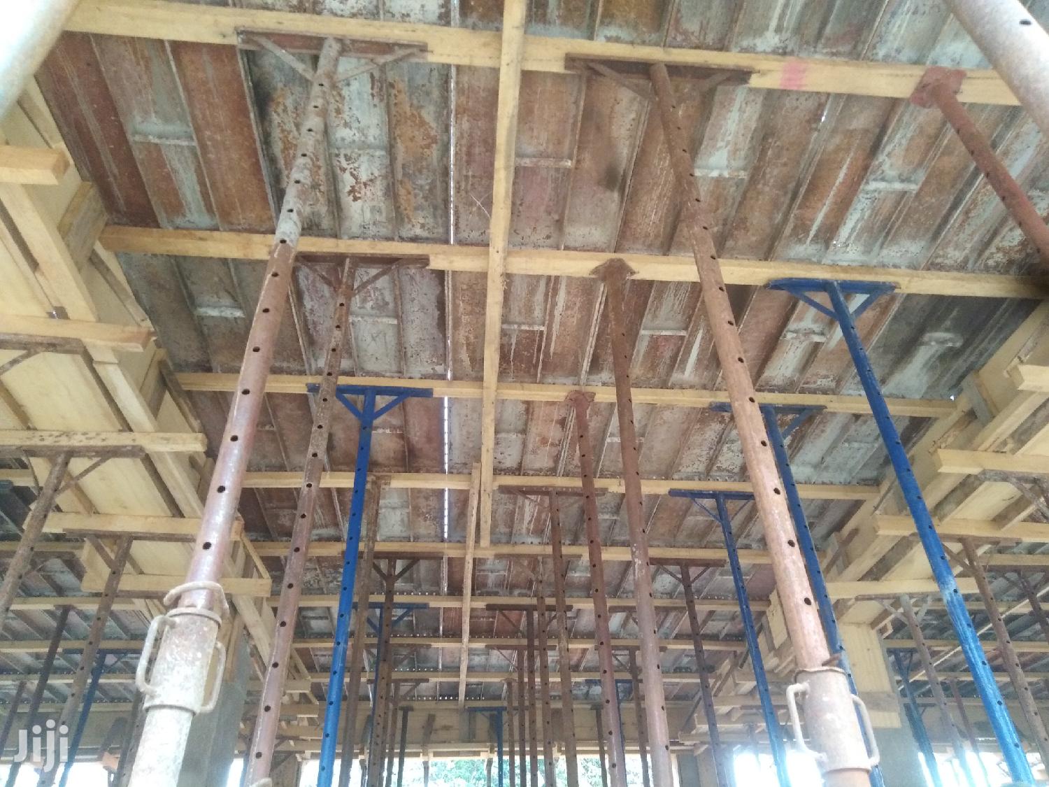 Props/Yellowboards/Pillars/Scaffolds/Formwork/Gutter/