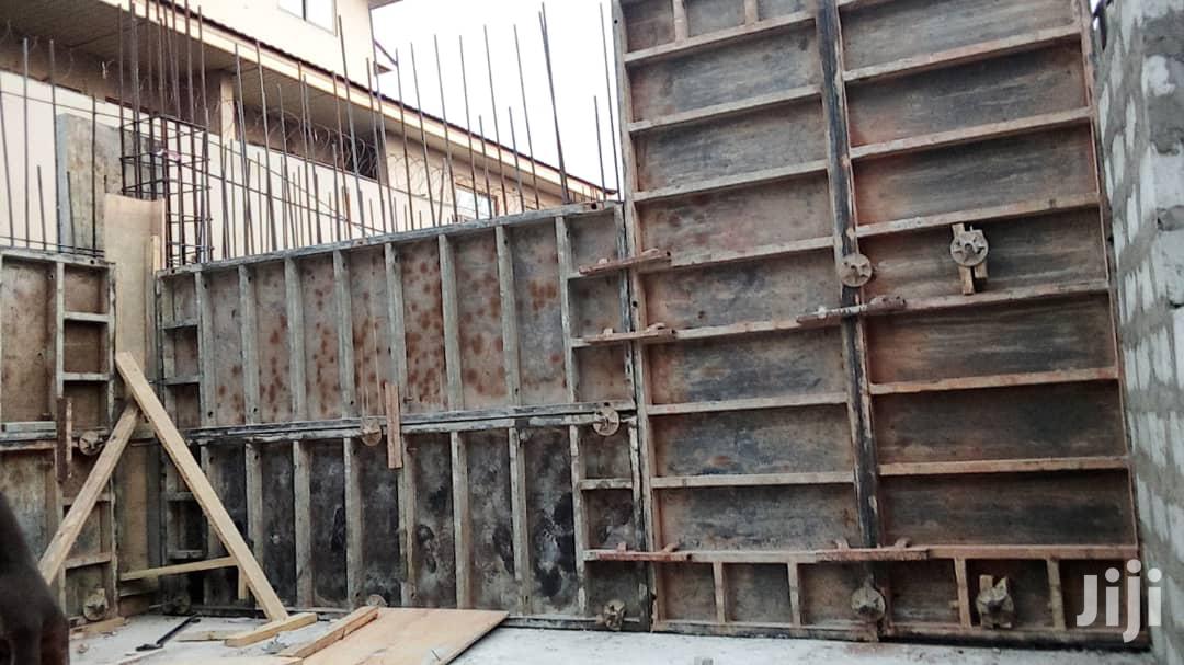 Retaining Wall/Formwork/Shutter/Deckin/Slabs/Scaffold/Gutter