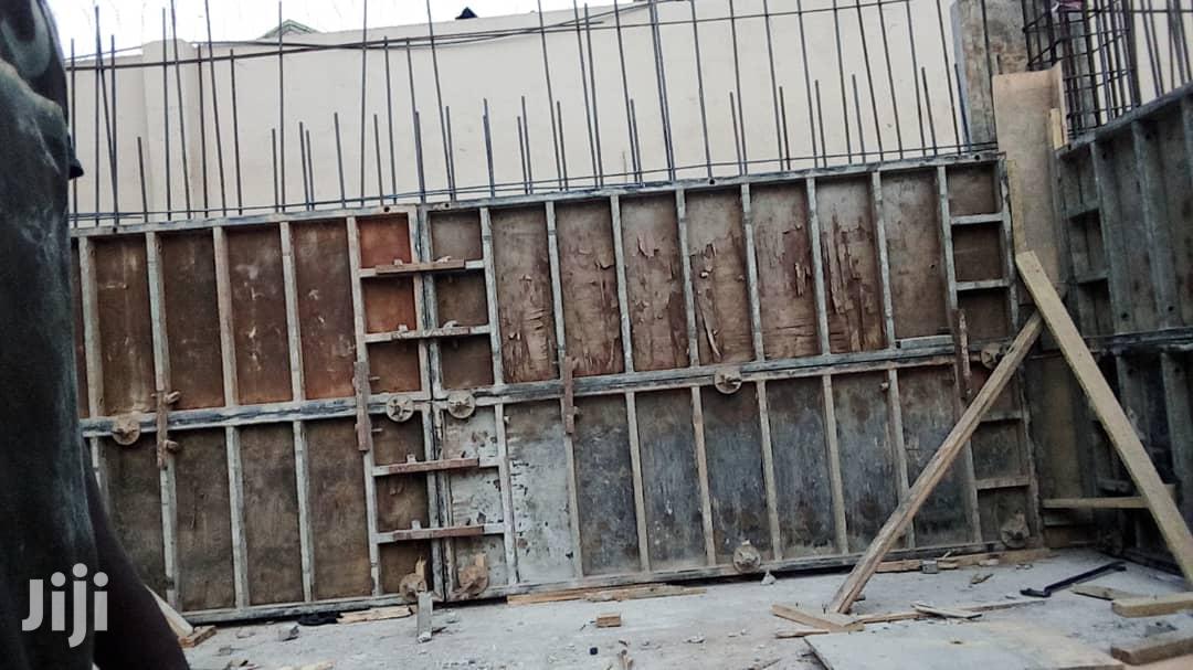 Retaining Wall/Formwork/Shutter/Deckin/Slabs/Scaffold/Gutter
