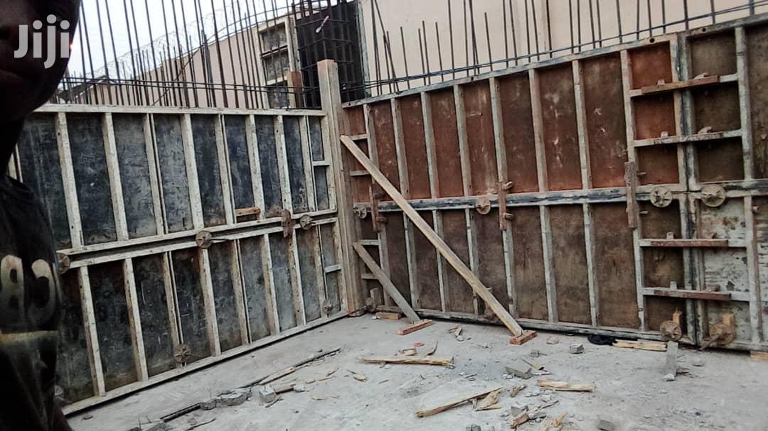 Retaining Wall/Formwork/Shutter/Deckin/Slabs/Scaffold/Gutter