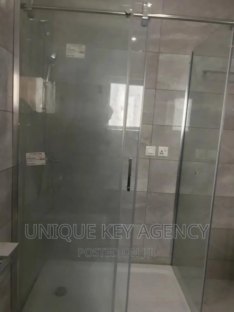 4bdrm Duplex in Unique Key Agency, Tseaddo for sale