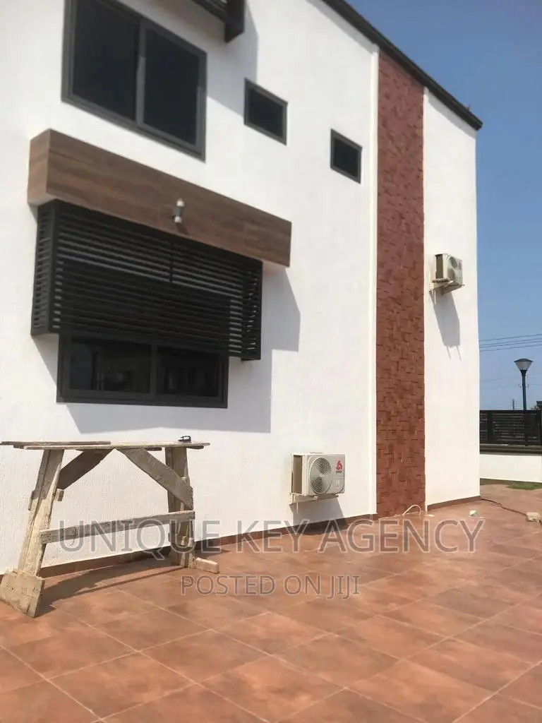 4bdrm Duplex in Unique Key Agency, Tseaddo for sale